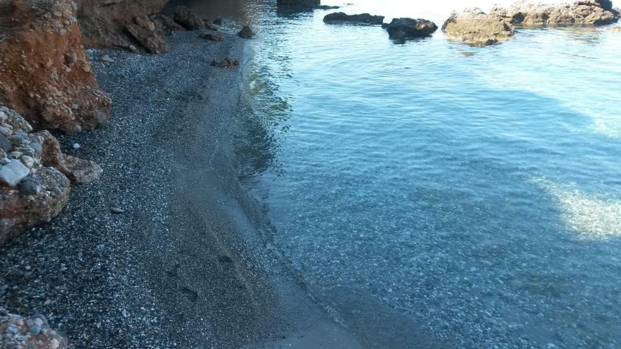 Thelgi Villa Kalamáta Eksteriør bilde